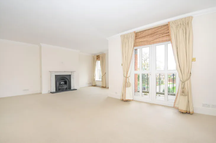 Flat Sandhills Lane in Borough of Runnymede