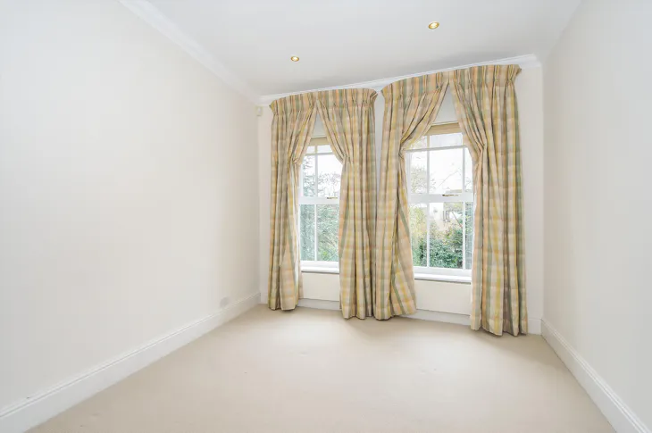 Flat Sandhills Lane in Borough of Runnymede