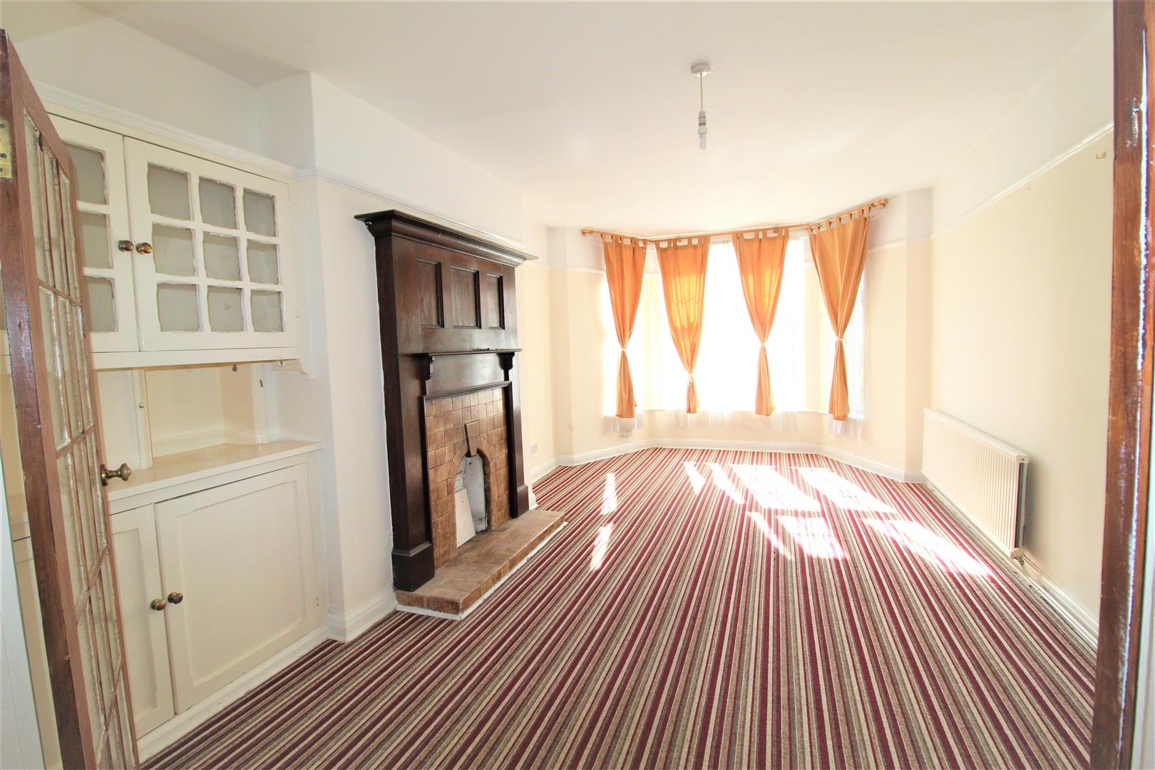 Flat Wellington Road in Greater London