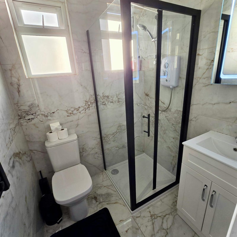 Room Croham Road in Greater London