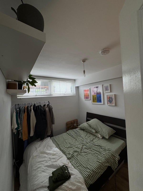 Room Clarence Road in Greater London