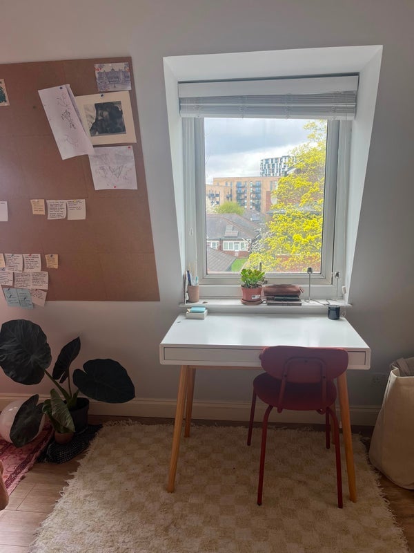 Room Clarence Road in Greater London