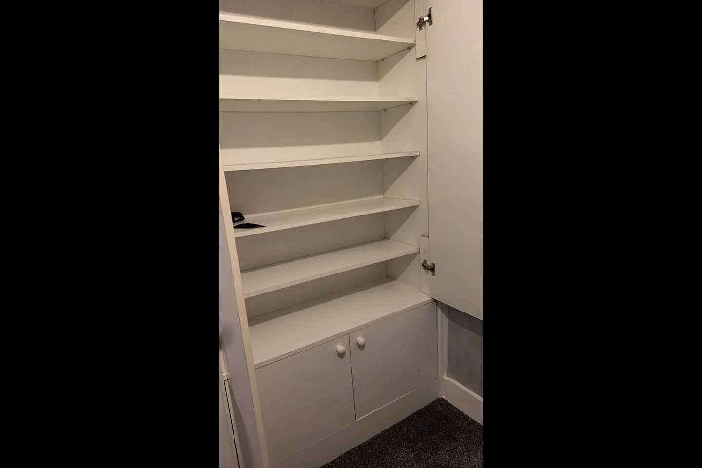 Room Redbridge Lane East in Greater London