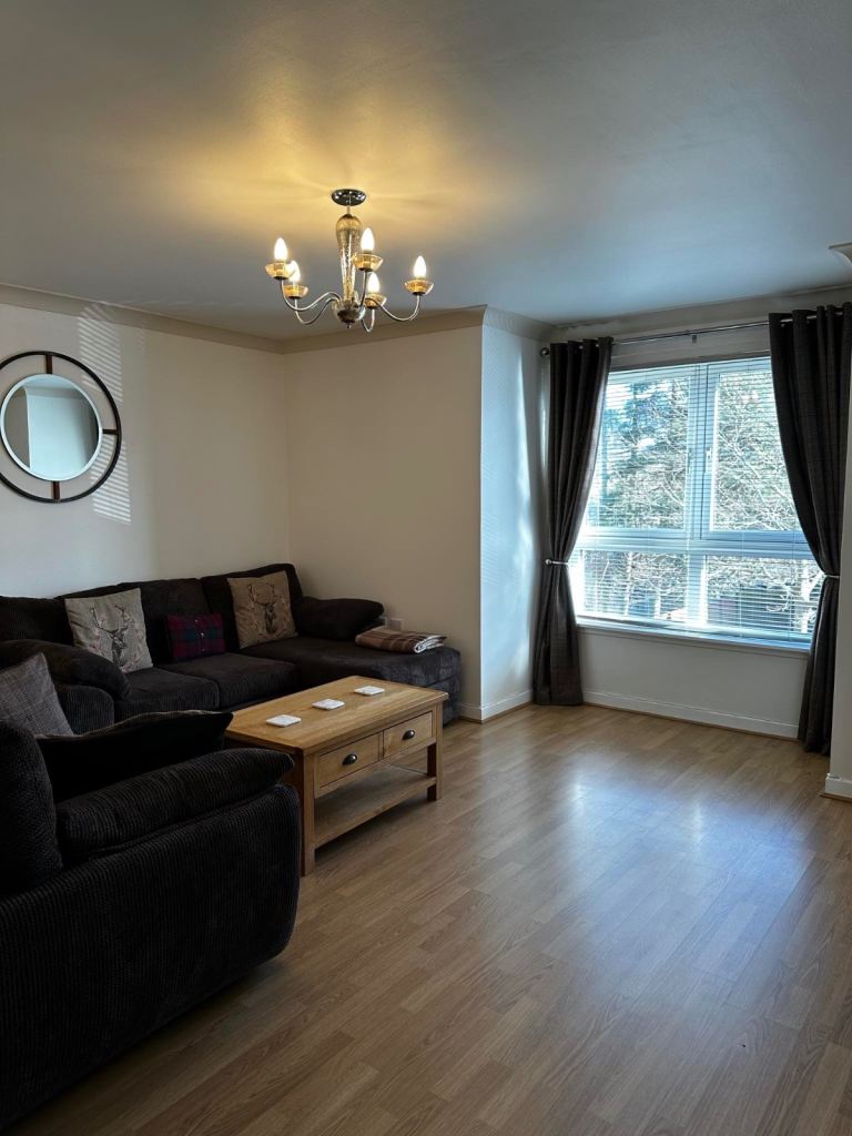 Flat Kerrystone Court in Dundee
