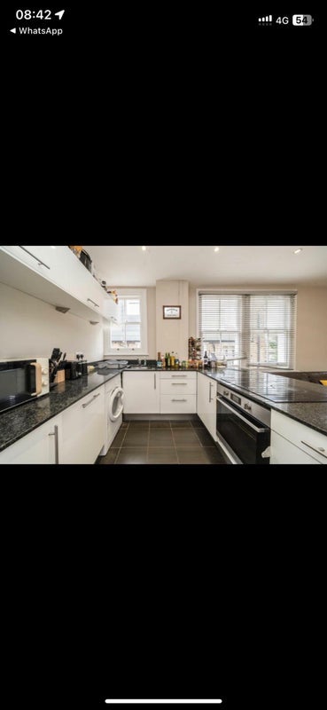 Room Latchmere Road in Greater London