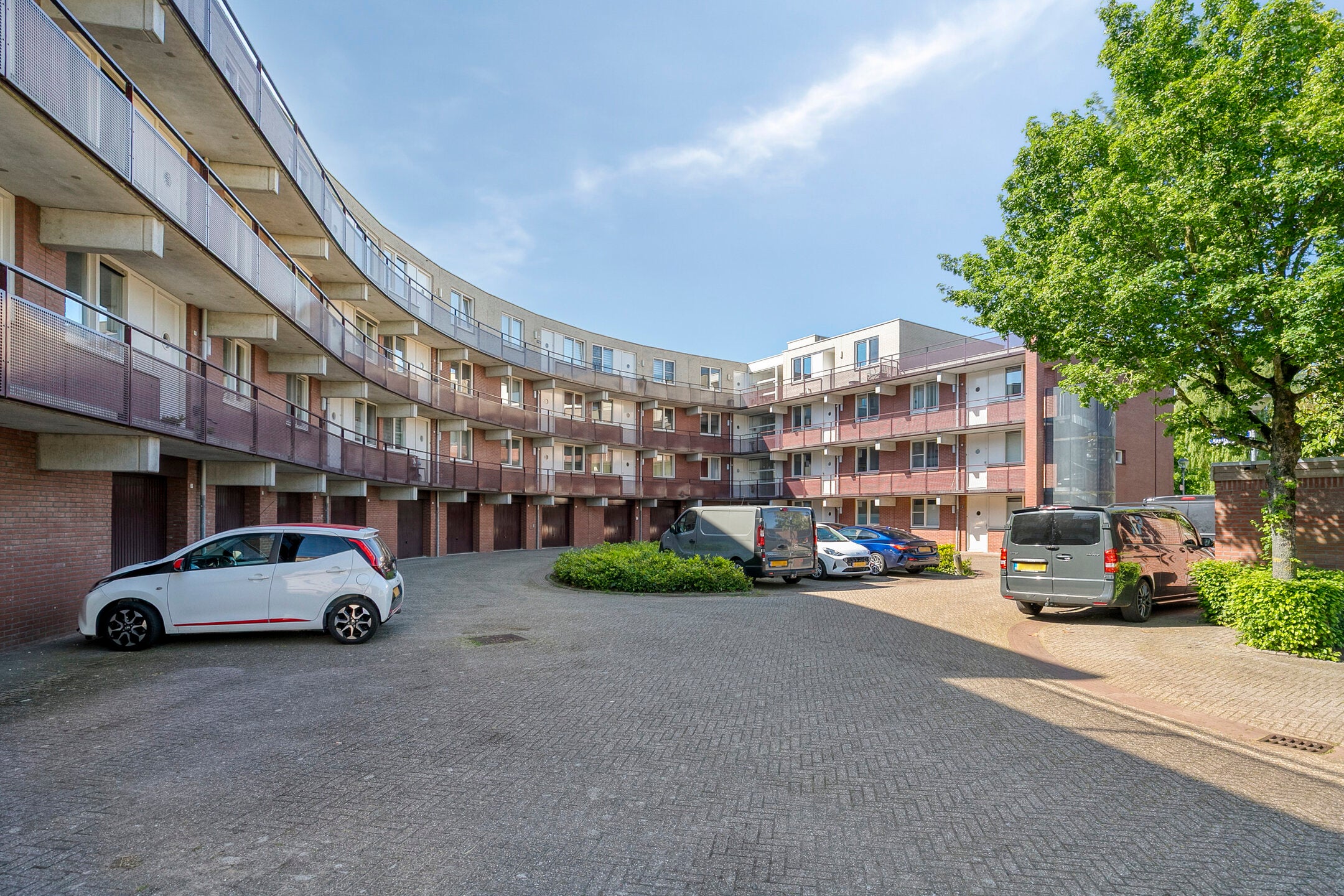 Appartement te koop: Schout van Raesfeltstraat 27, 'S-Hertogenbosch