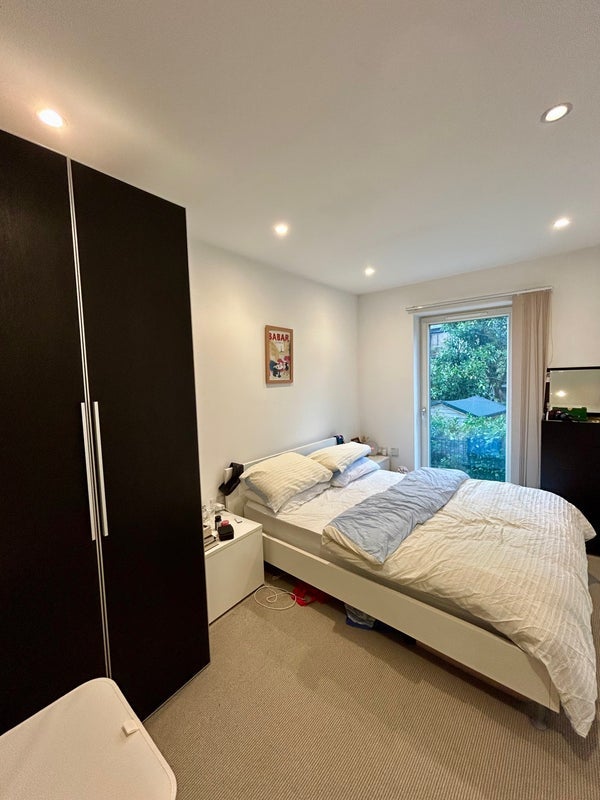 Room Loxford Gardens in Greater London