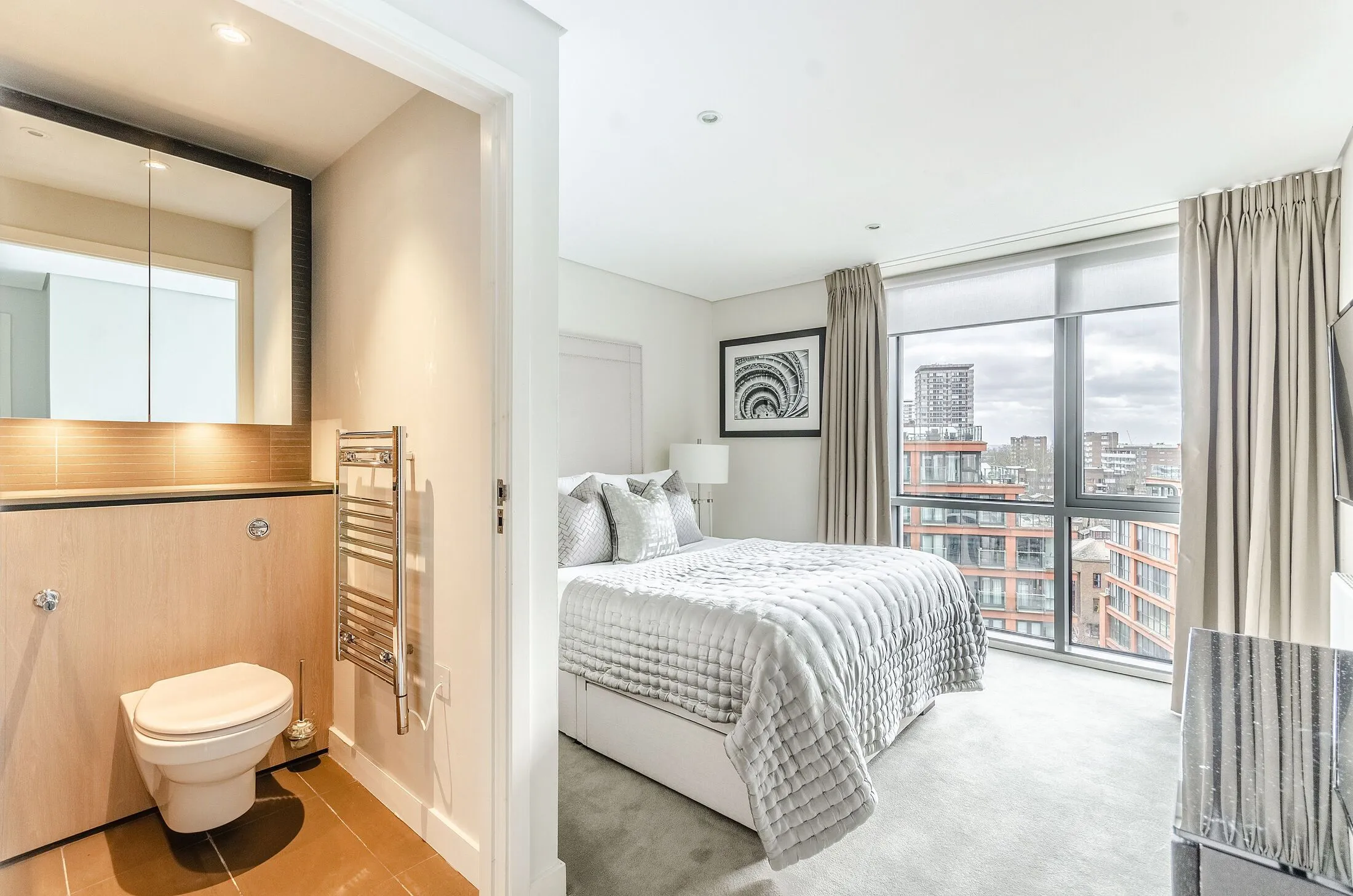 Flat Wrottesley Road in Greater London