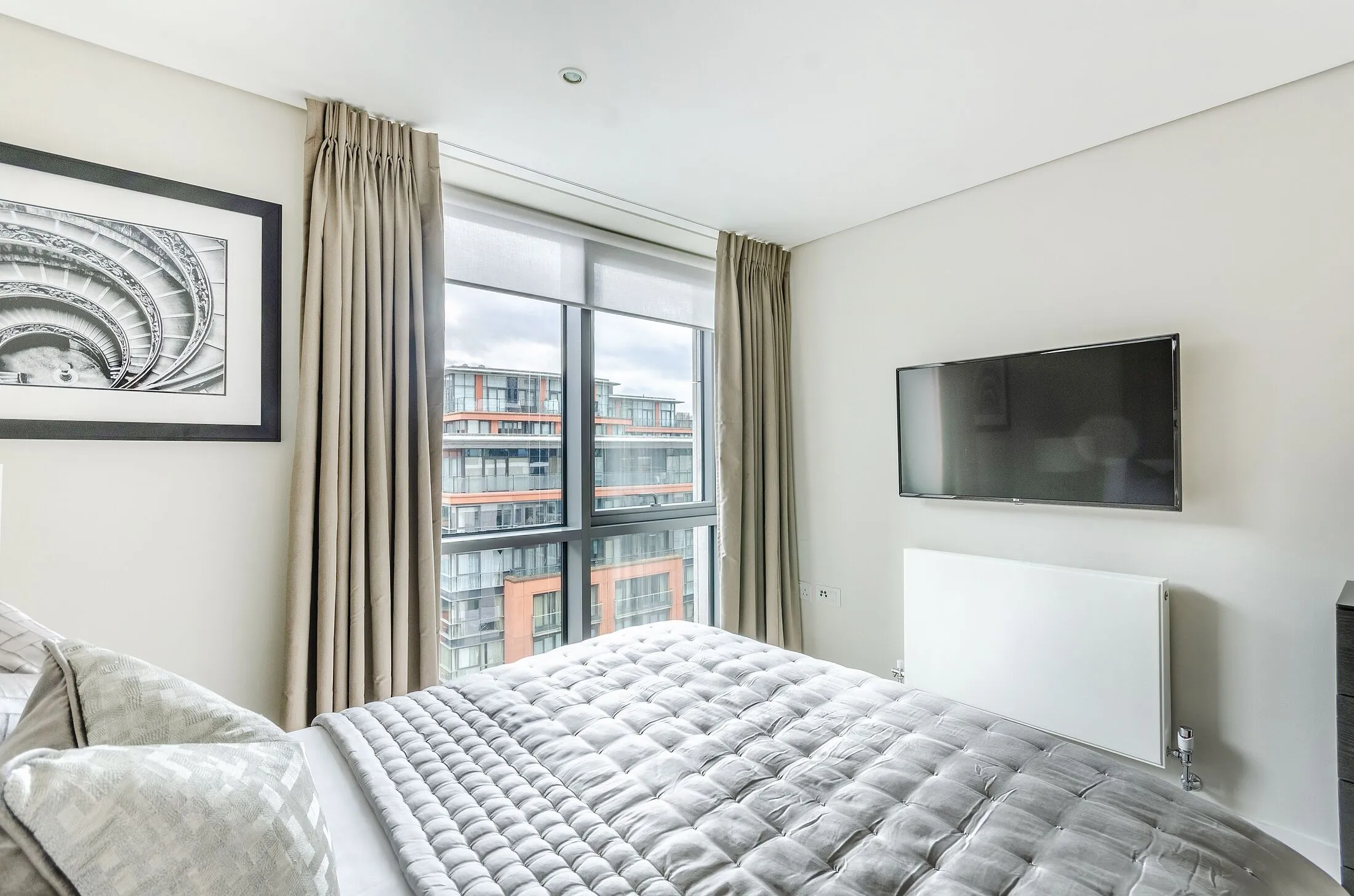 Flat Wrottesley Road in Greater London