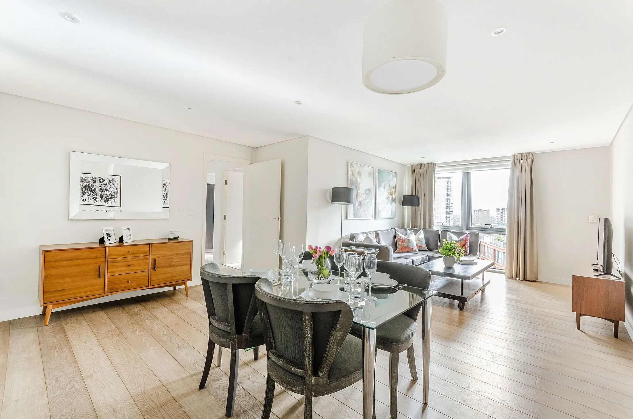 Flat Wrottesley Road in Greater London