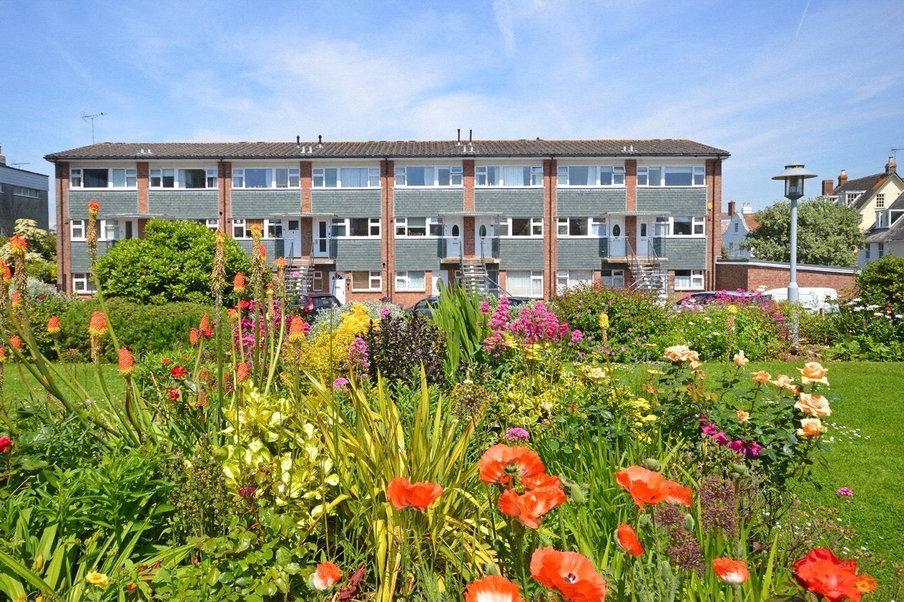 Flat Strand Court in Exeter