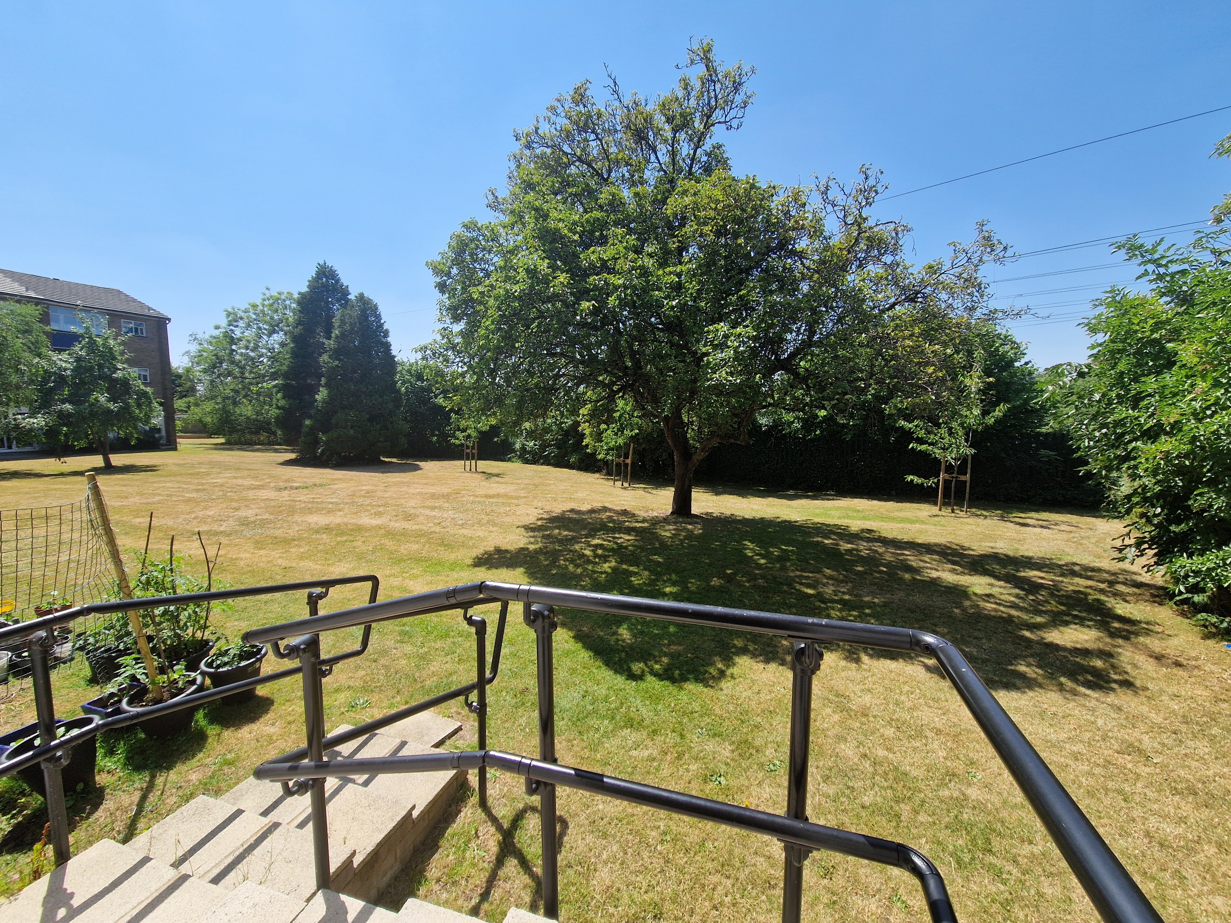 Flat Abbots Park in St Albans