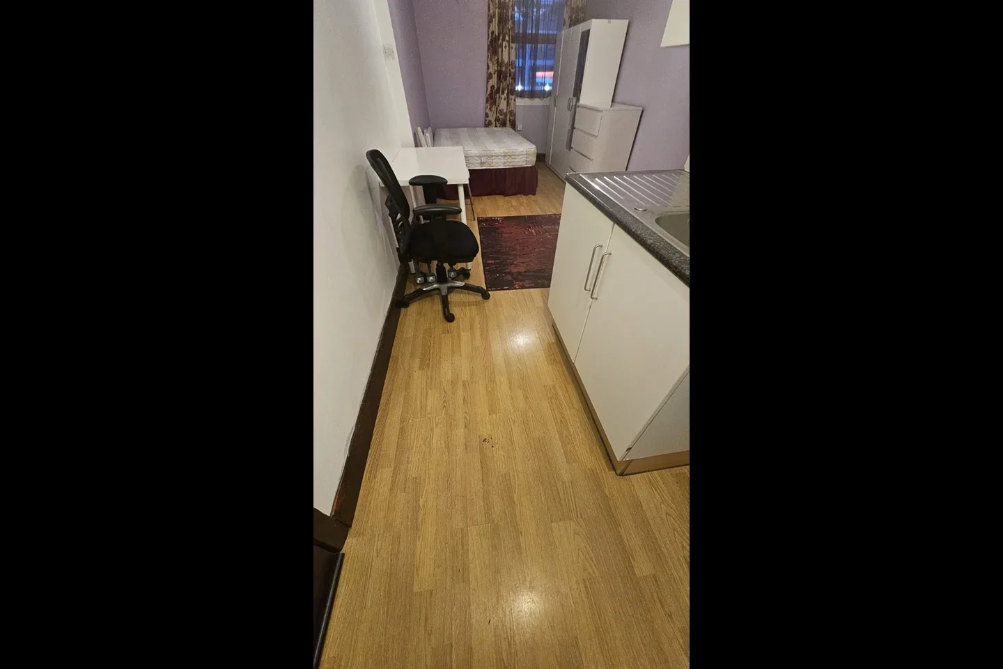 Flat Barking Road in Greater London