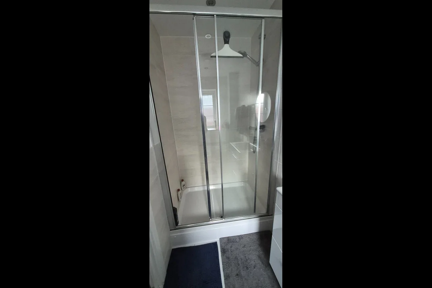 Room Kelly Road in High Wycombe