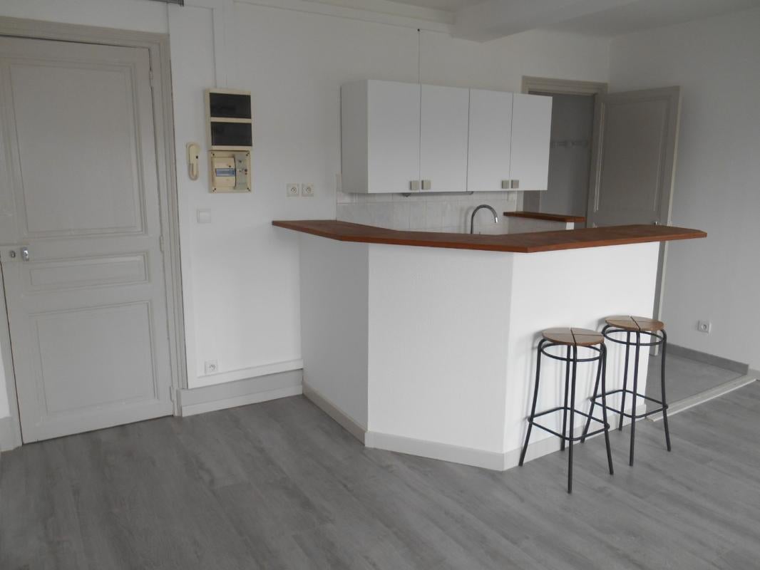 Flat Rue du Faubourg des Trois-Maisons in Nancy