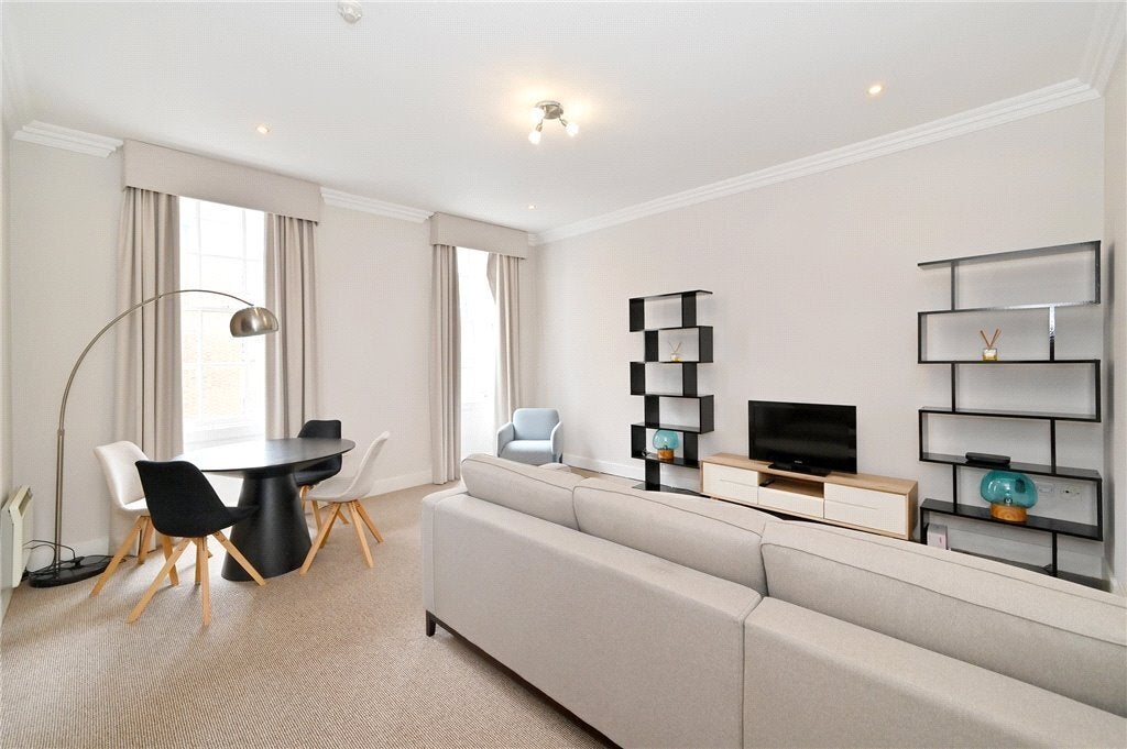 Flat Baker Street in City of Westminster