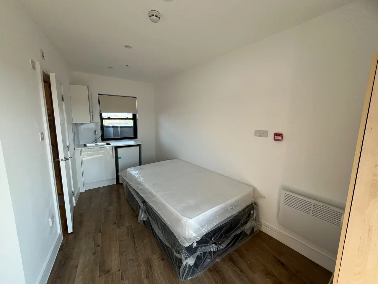 Flat Trefil Walk in Greater London