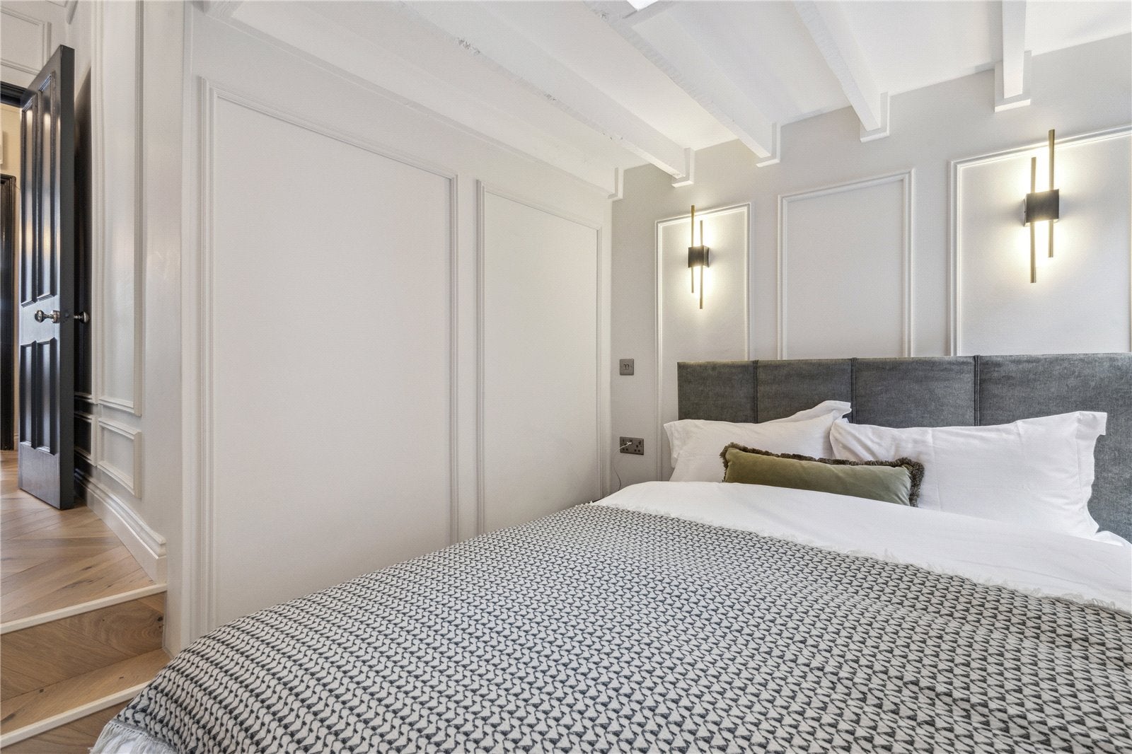 Flat Bulstrode Street in City of Westminster