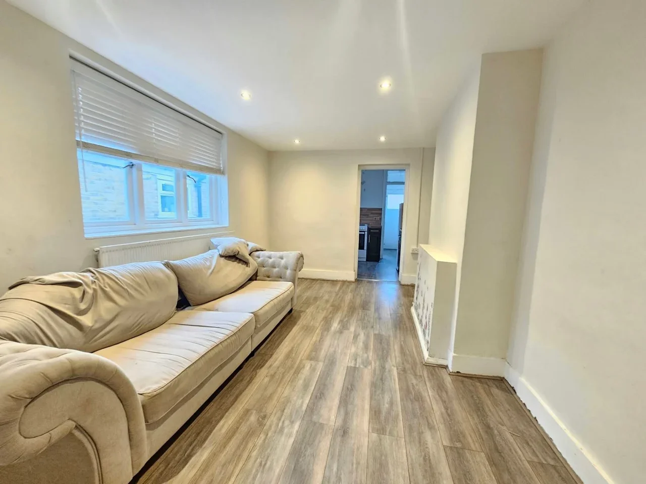 Flat Antill Road in Greater London