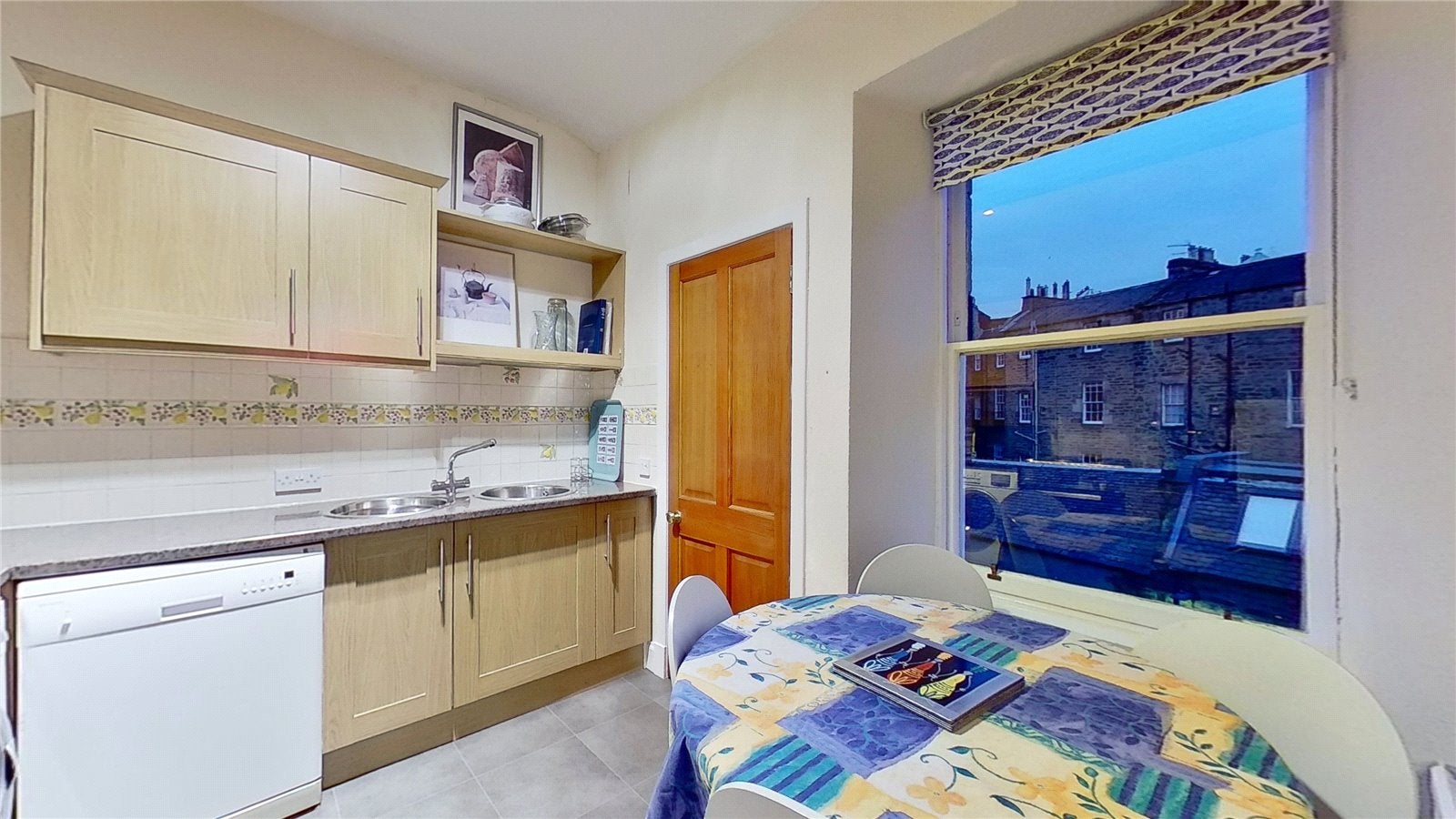 Flat William Street in City of Edinburgh
