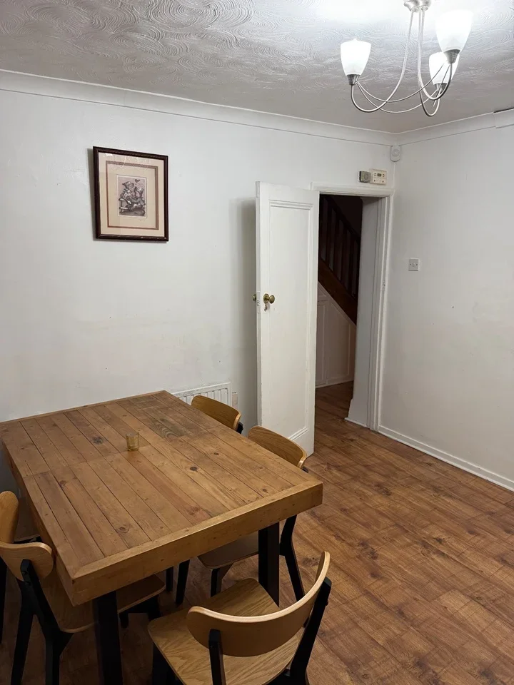 Room Waterhouse Lane in Chelmsford