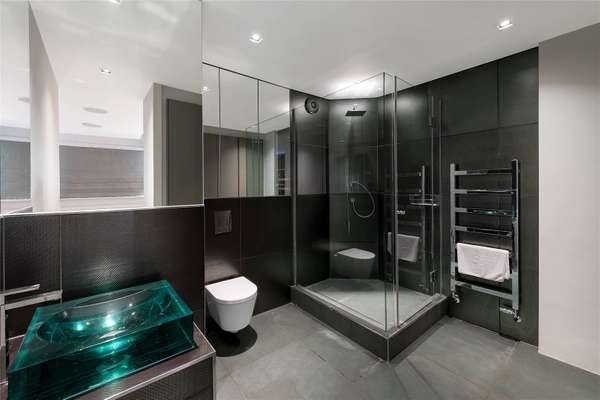Flat Cadogan Gardens in Greater London