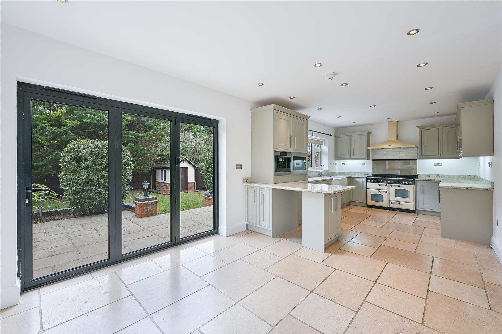 House Longdown Lane North in Epsom and Ewell