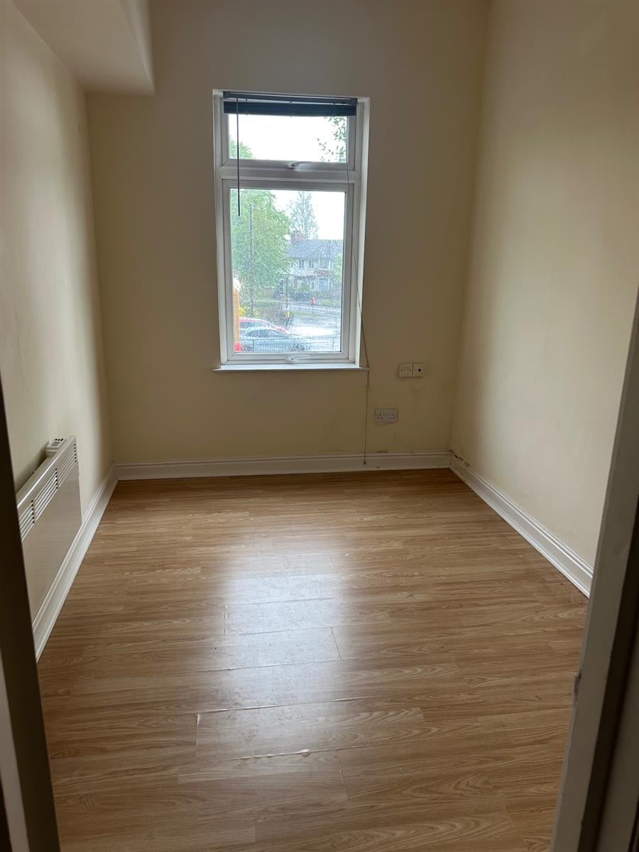 Flat Anlaby Road in Hull