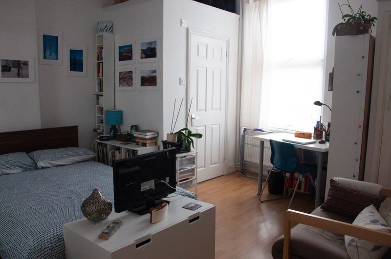 Flat Ormeley Road in Greater London