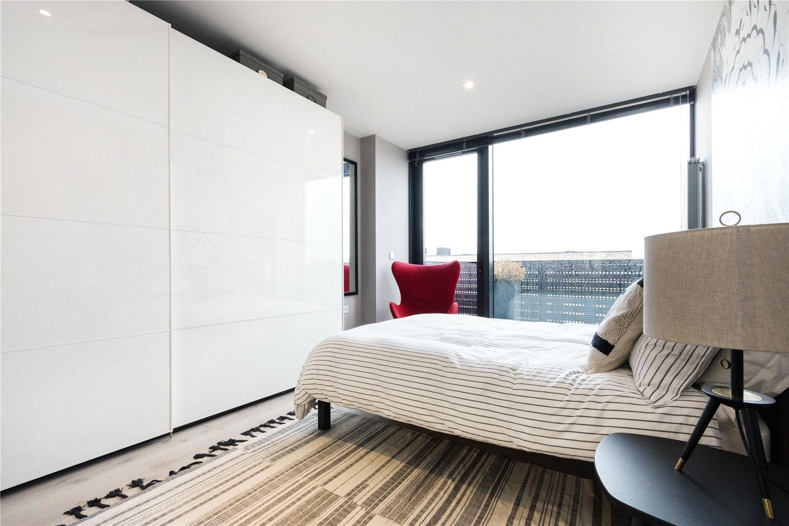 Flat Amelia Street in Greater London