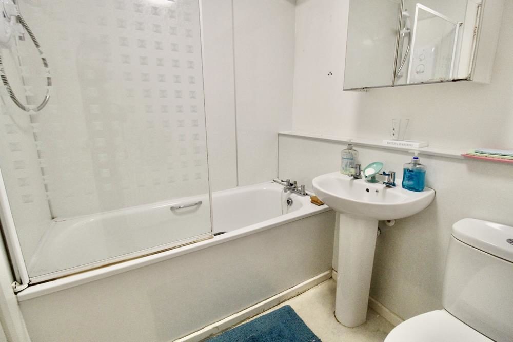 Flat Taransay Crescent in Aberdeen City