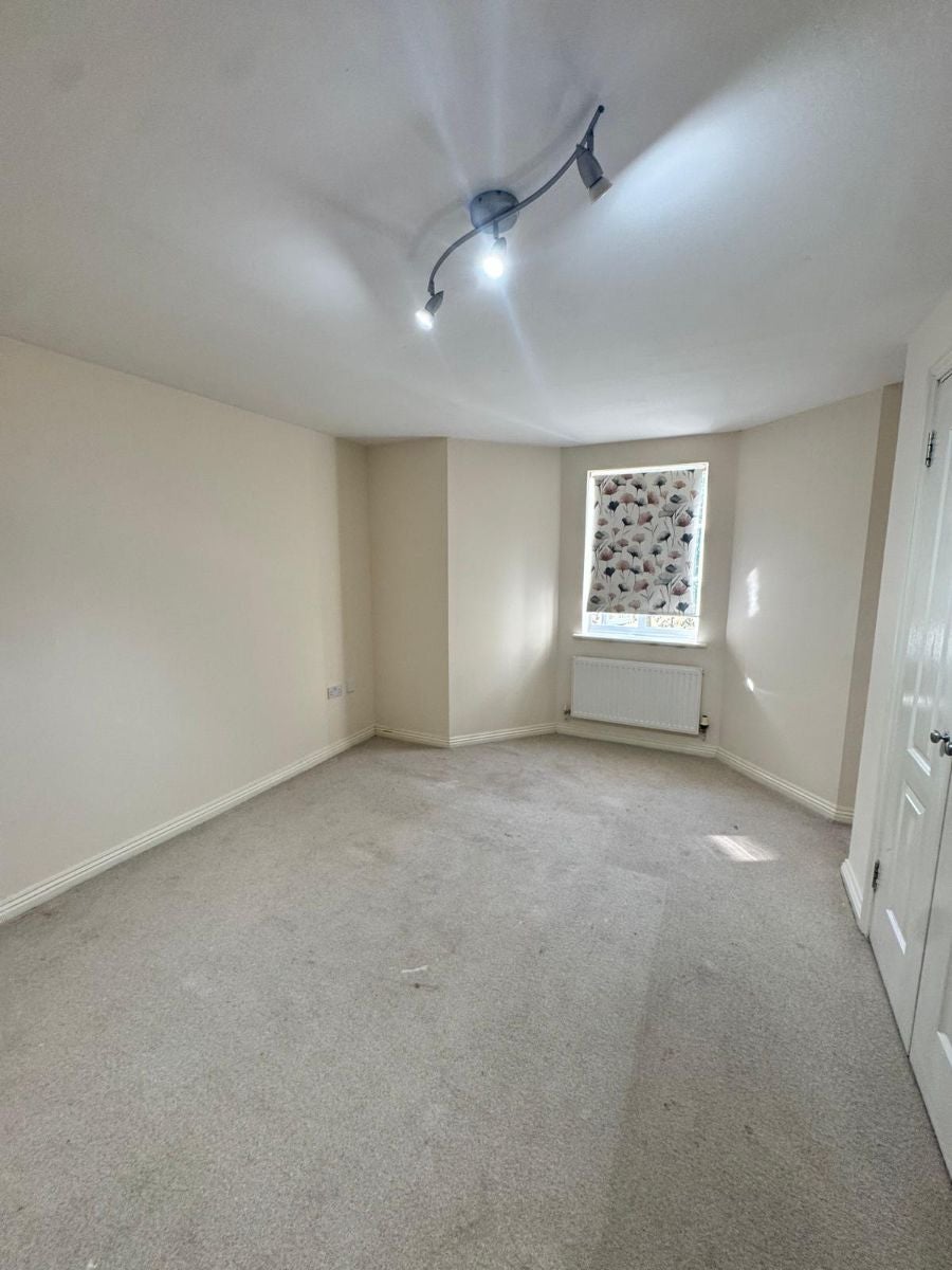 Flat Chambers Walk in Greater London