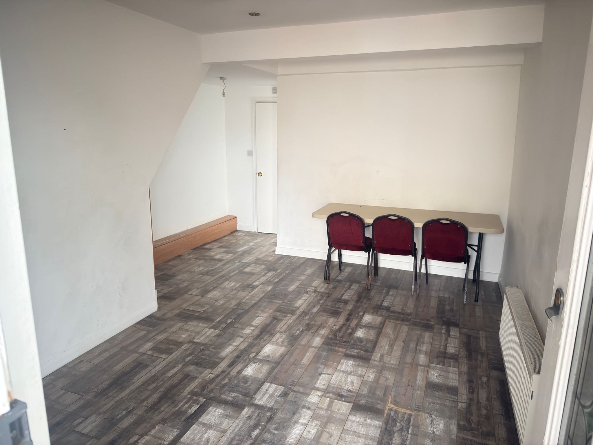 Flat Eastfield Road in Burnham