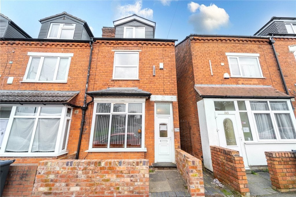 Flat Heeley Road in Birmingham