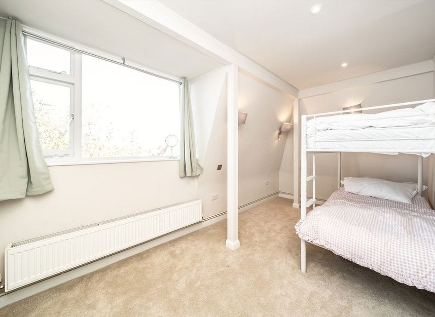 Flat Hornsey Lane Gardens in Greater London