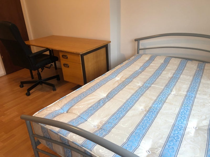 Room Lilac Street in Greater London