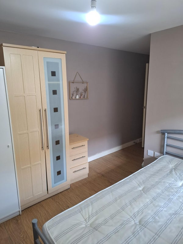 Room Hulme High Street in Manchester