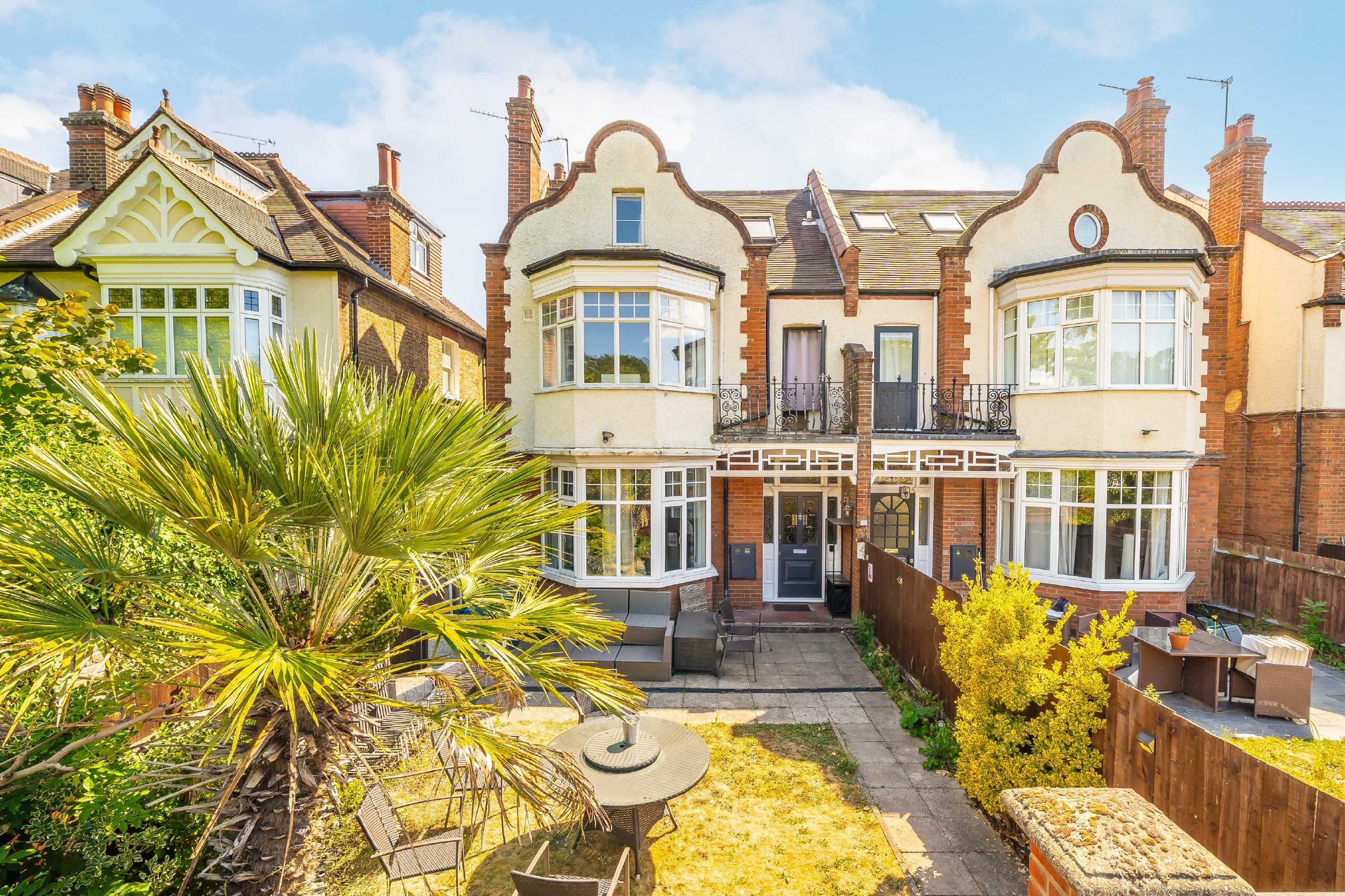 House Cottenham Park Road in Greater London