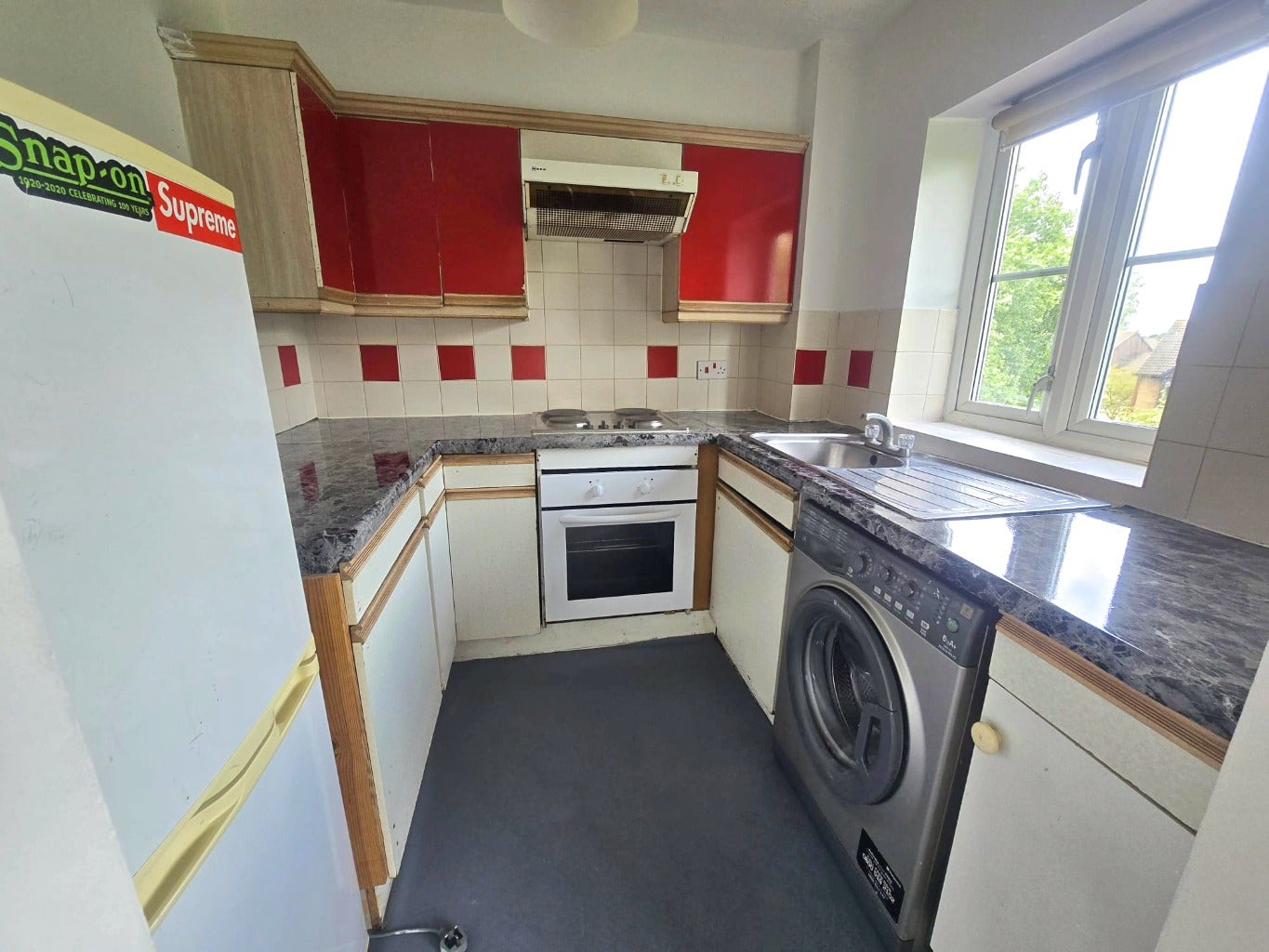 Flat Cygnet Close in Greater London