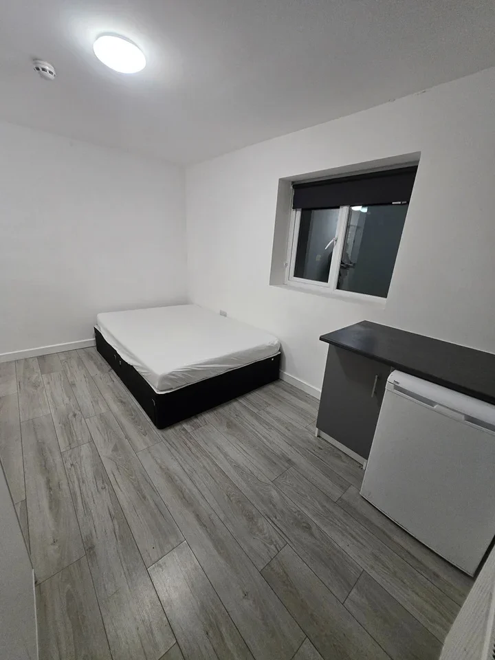 Flat Farnham Road in Slough
