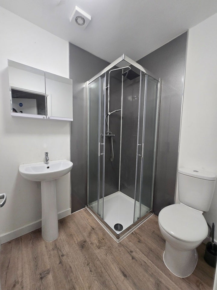 Flat Farnham Road in Slough