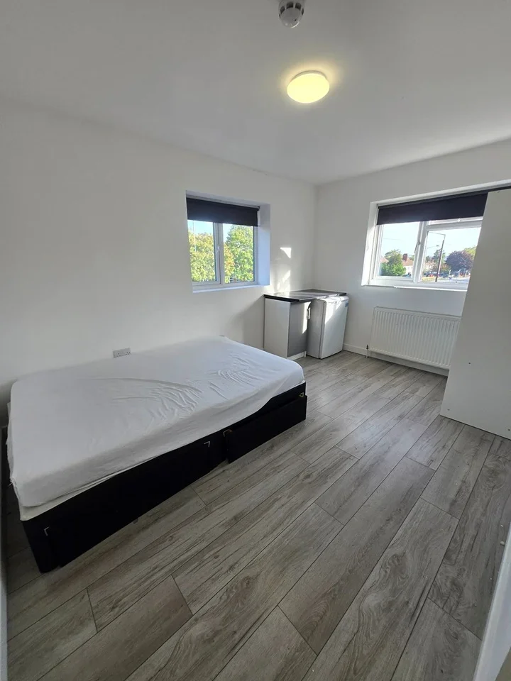 Flat Farnham Road in Slough