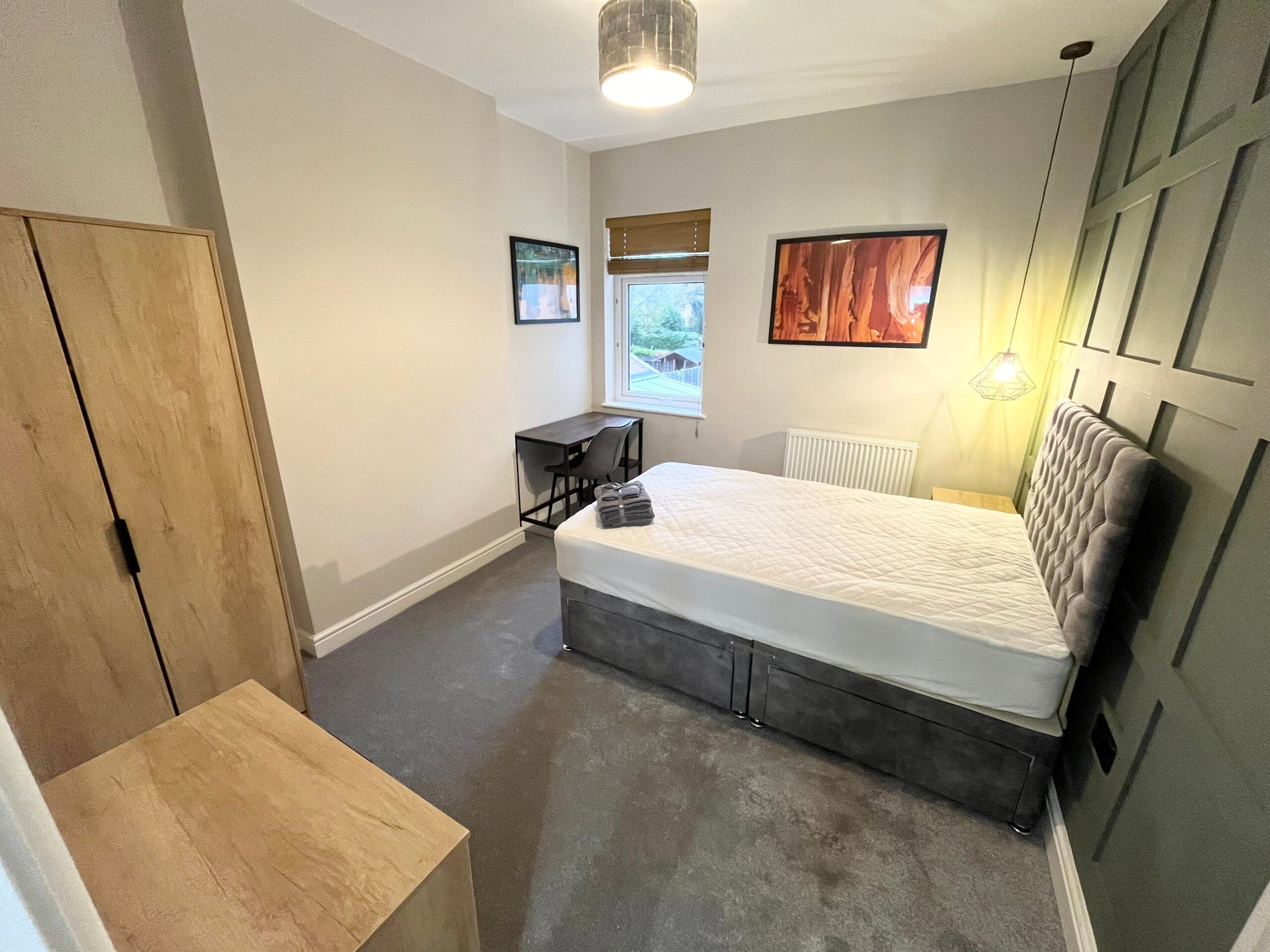 Room High Street in Peterborough