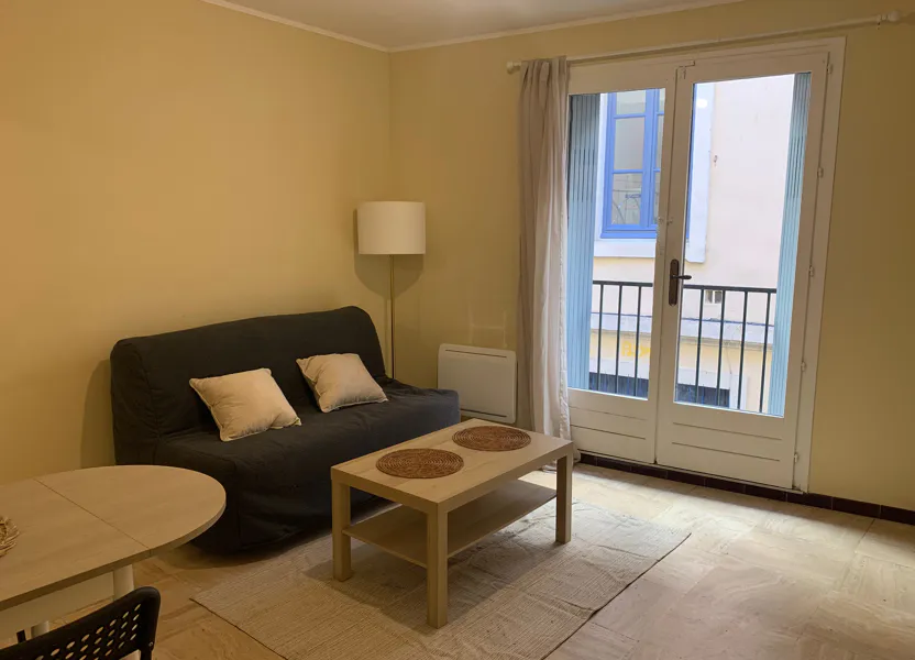 Flat Rue Auguste Pellet in Nîmes