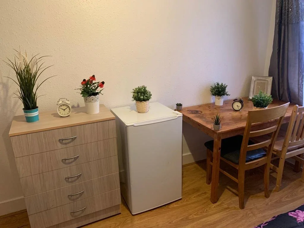 Room Hornsey Park Road in Greater London