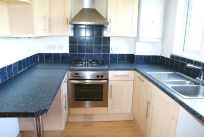 Flat West Close in London