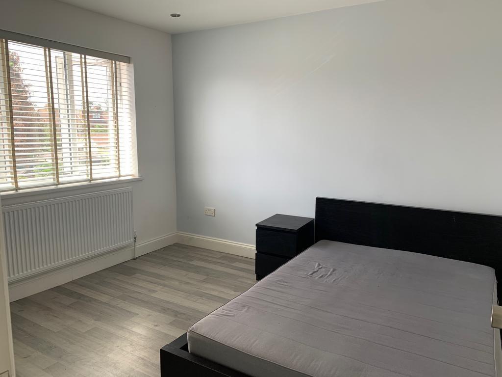 Room Fremantle Road in Greater London