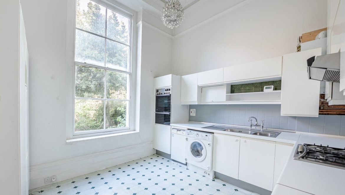 Flat Old Brompton Road in Greater London