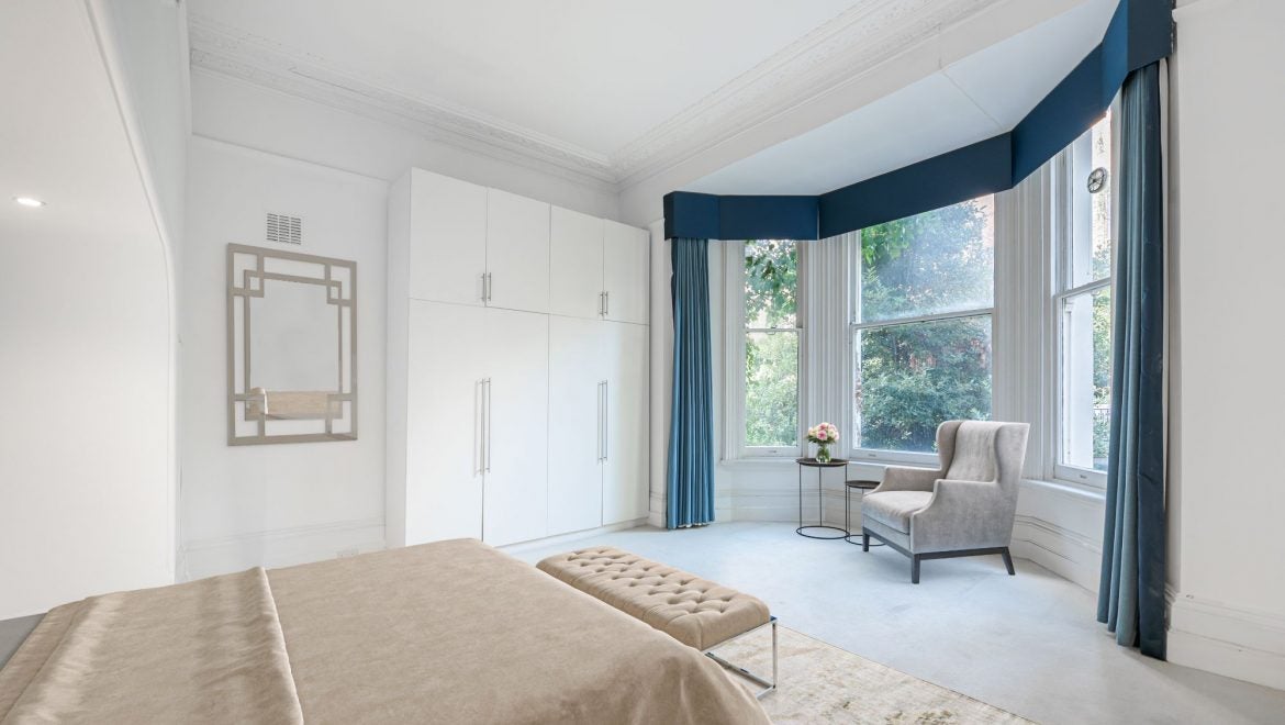 Flat Old Brompton Road in Greater London