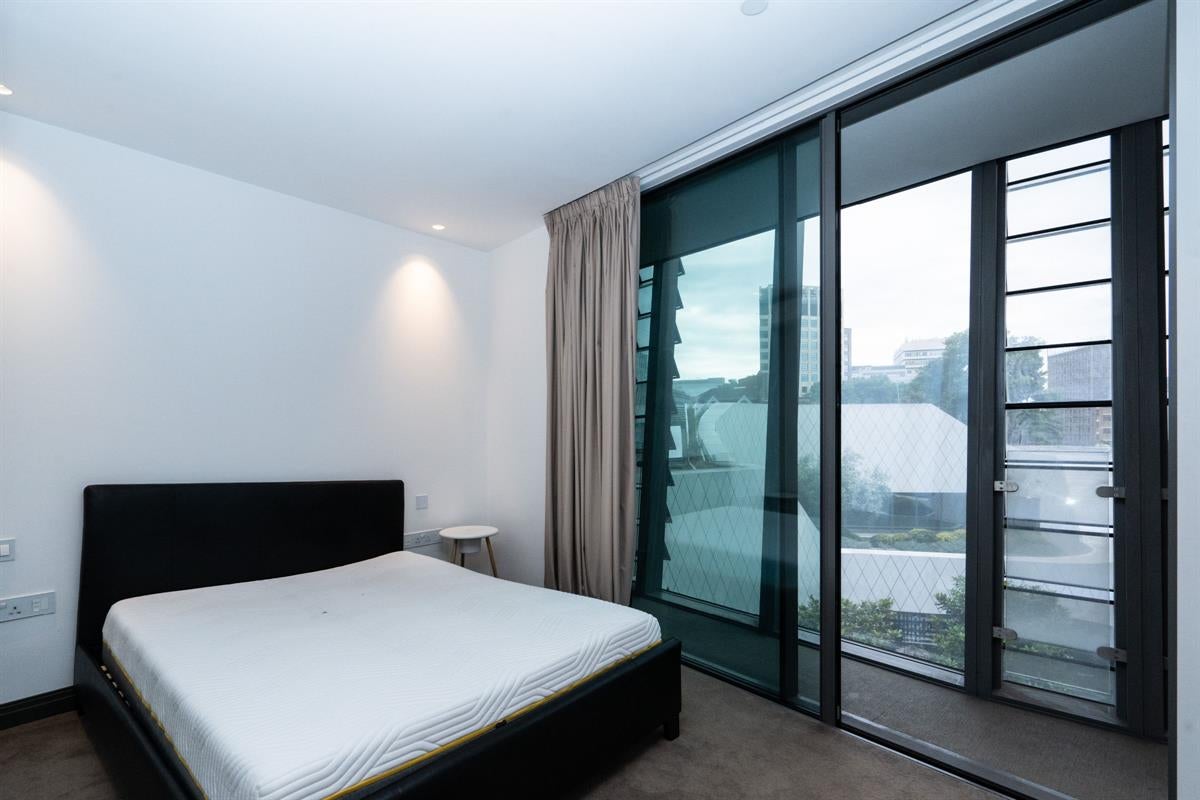 Flat Blackfriars Road in Greater London